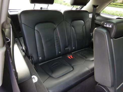 Used 2011 Audi Q7 3.0T Premium Plus AWD/4WD image 23