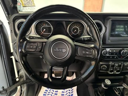 Used 2021 Jeep Gladiator Sport AWD/4WD image 28