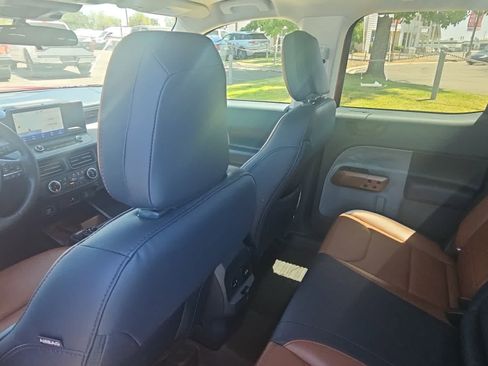 Used 2024 Ford Maverick Lariat FWD image 11