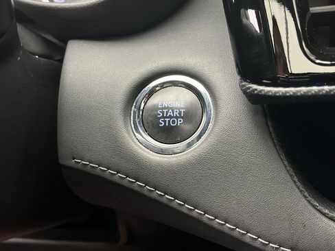 Used 2022 Toyota Highlander XSE AWD/4WD image 21