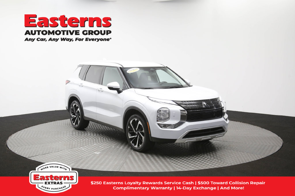 Used 2024 Mitsubishi Outlander SE AWD/4WD image 52