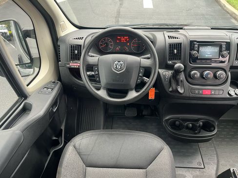 Used 2016 RAM ProMaster 2500 w/ Premium Appearance Group image 32