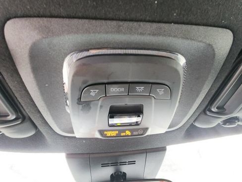 Used 2023 Toyota Corolla Cross AWD Hybrid image 30
