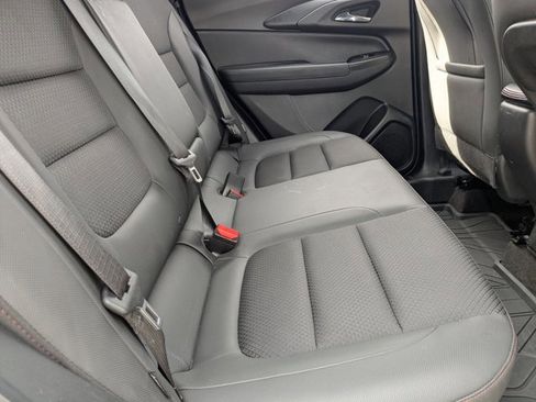 Used 2022 Chevrolet TrailBlazer RS w/ Technology Package image 17
