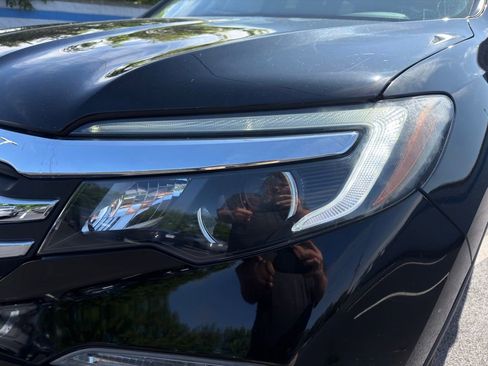 Used 2017 Honda Pilot EX-L image 9