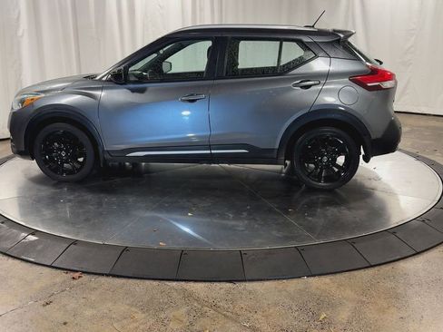 Used 2020 Nissan Kicks SR image 7
