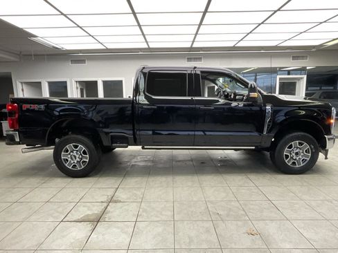 New 2025 Ford F350 Lariat w/ FX4 Off-Road Package image 4