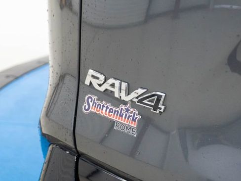 Used 2020 Toyota RAV4 XSE w/ XSE Grade Weather Package AWD/4WD image 8