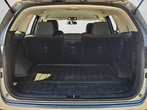 Used 2017 Kia Sorento L image 6