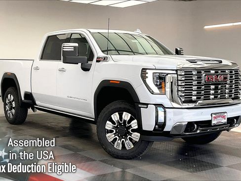 New 2026 GMC Sierra 2500 Denali w/ Denali Reserve Package image 1