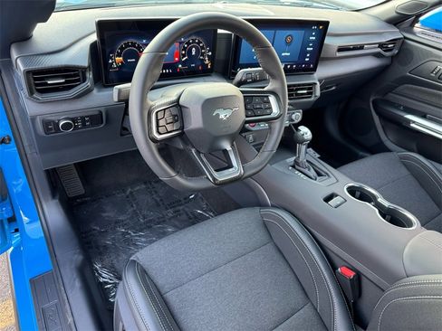 New 2025 Ford Mustang Coupe image 9
