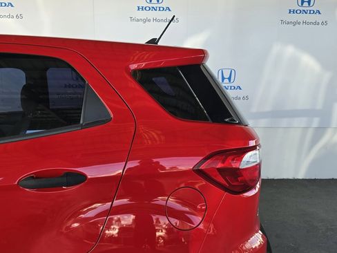 Used 2020 Ford EcoSport S image 32