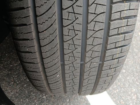 New 2026 Volkswagen Tiguan SE R-Line image 28