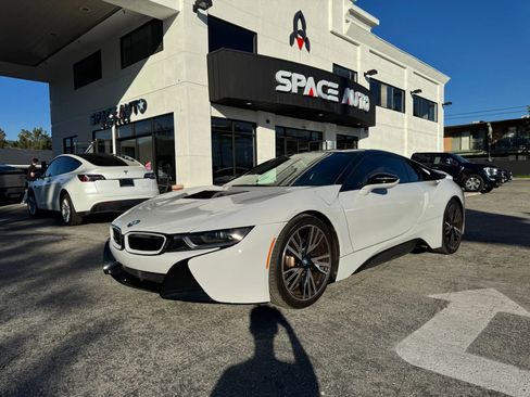 Used 2014 BMW i8 image 4