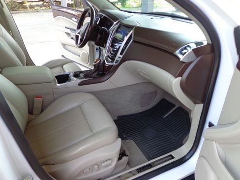 Used 2016 Cadillac SRX Performance w/ Driver Awareness Package AWD/4WD image 14