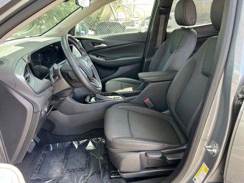 Used 2025 Buick Encore GX Preferred image 21