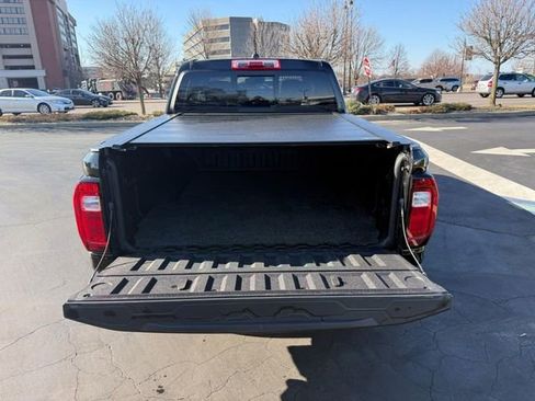 Used 2024 GMC Canyon Denali image 5