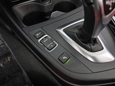 Used 2016 BMW 228i Convertible image 22