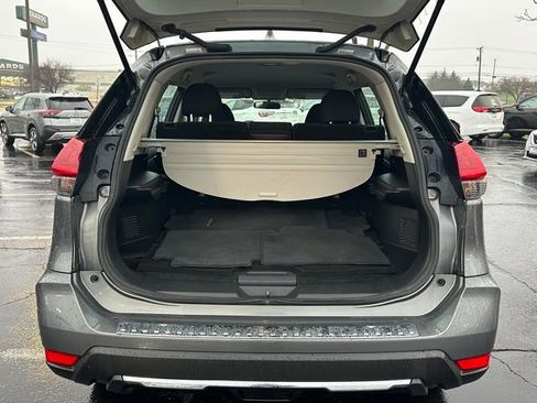 Used 2018 Nissan Rogue S AWD/4WD image 17
