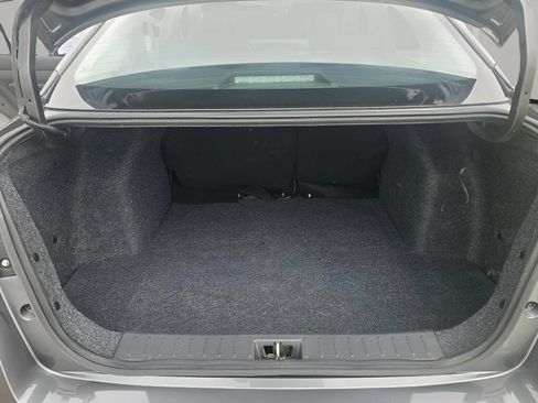 Used 2025 Nissan Versa SV FWD image 28