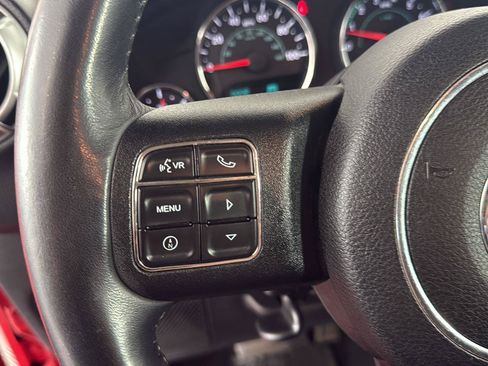 Used 2013 Jeep Wrangler Sahara w/ Connectivity Group AWD/4WD image 13