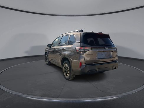 Certified 2025 Subaru Forester Premium image 6