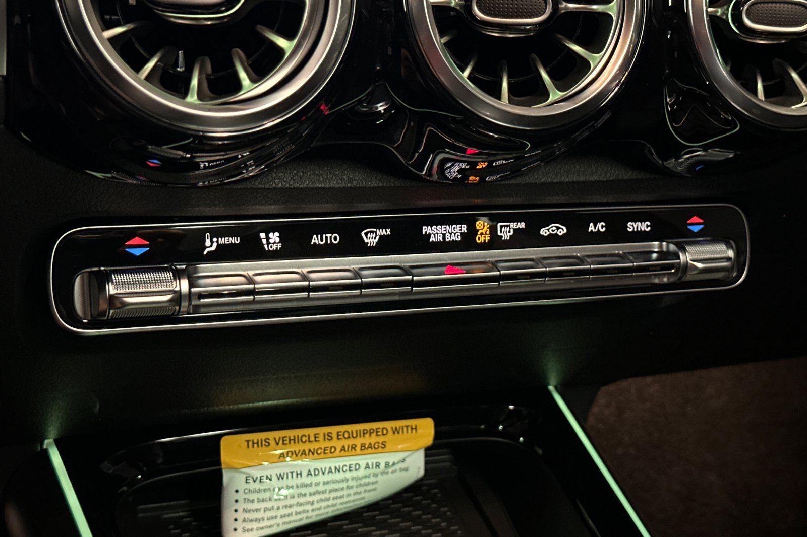 New 2026 Mercedes-Benz GLB 35 AMG 4MATIC image 19