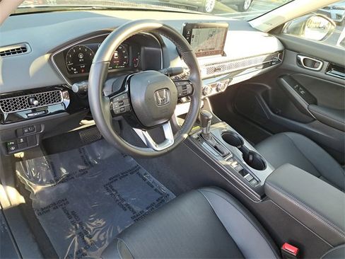 Used 2022 Honda Civic Touring image 16