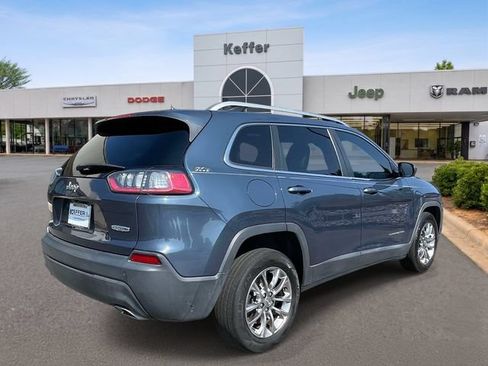 Used 2021 Jeep Cherokee Latitude Lux w/ Sun & Sound Group FWD image 6