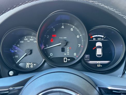 Certified 2025 Porsche Macan image 30