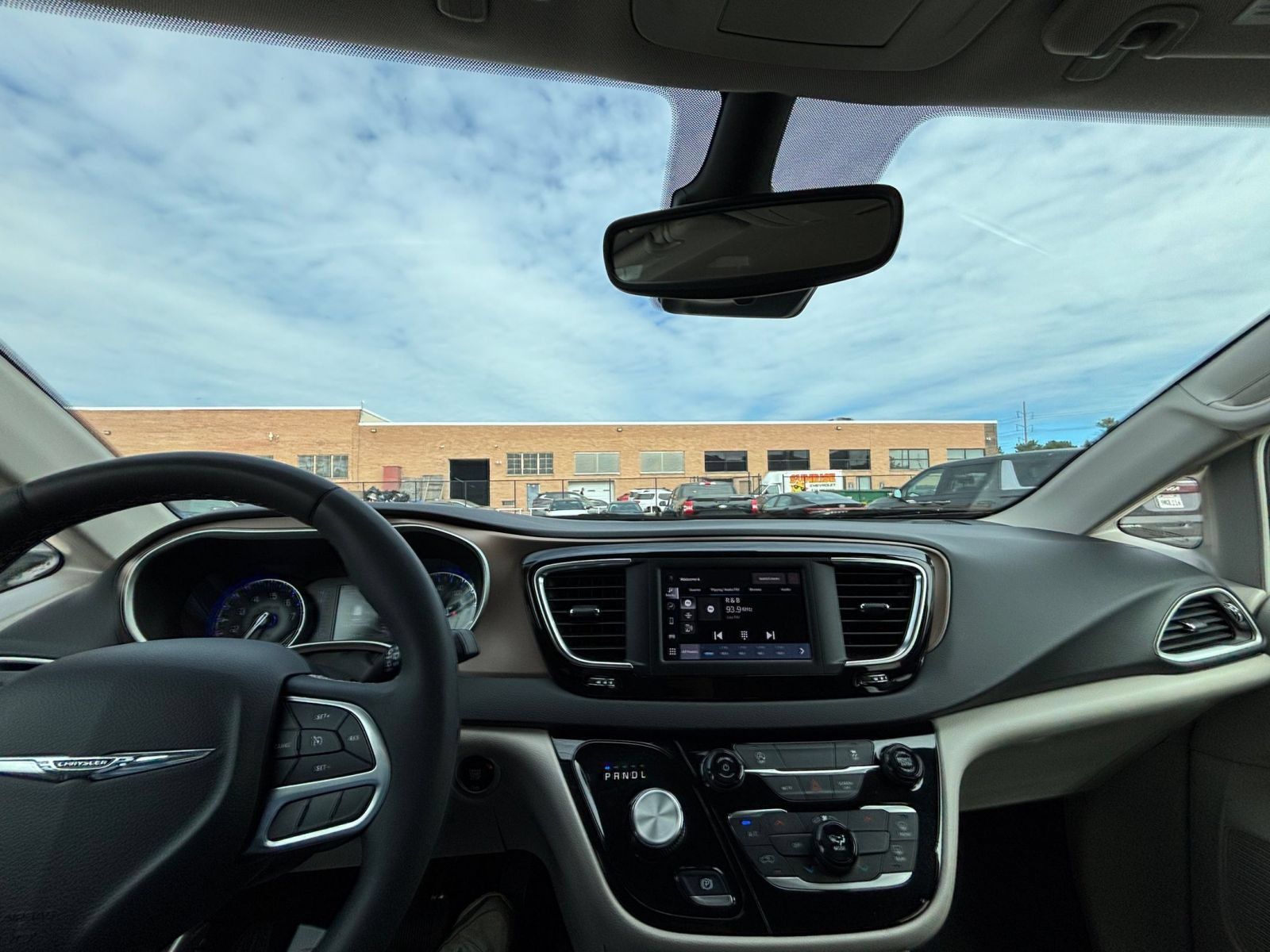 Used 2024 Chrysler Voyager LX FWD image 32