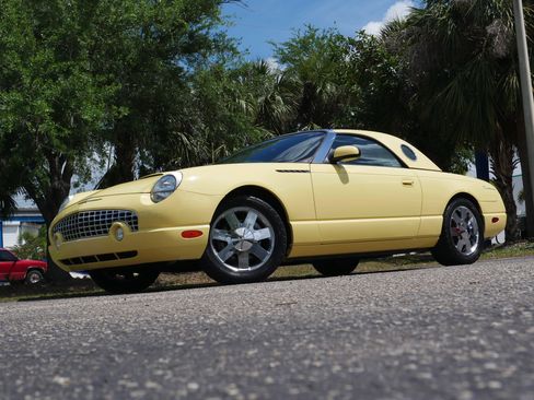 Used 2002 Ford Thunderbird image 9