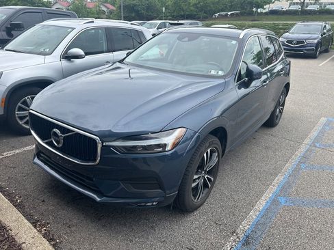 Used 2021 Volvo XC60 T5 Momentum w/ Advanced Package AWD/4WD image 3