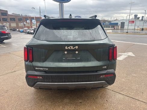 Used 2023 Kia Sorento X-Line EX image 5