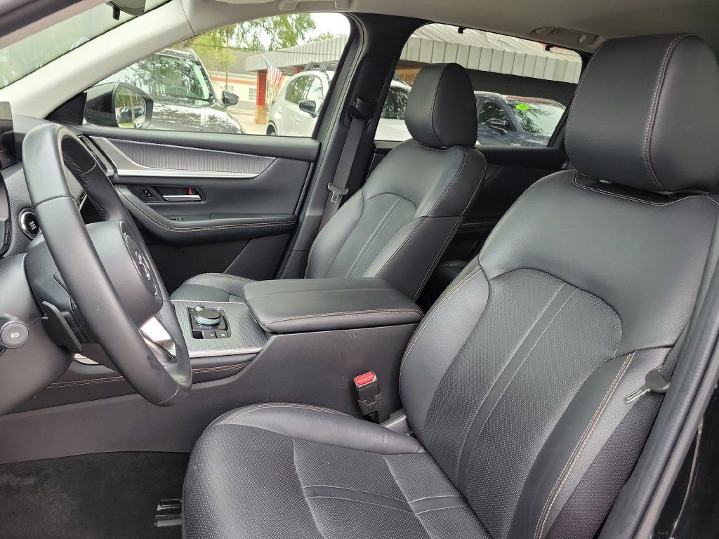 Used 2025 MAZDA CX-70 3.3 Turbo w/ Preferred Package AWD/4WD image 20