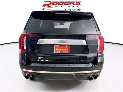 Used 2021 GMC Yukon Denali w/ LPO, Illumination Package AWD/4WD image 12