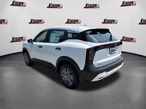 Certified 2025 Nissan Kicks S image 7