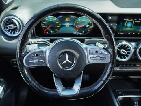 Used 2021 Mercedes-Benz GLB 250 w/ AMG Line image 28