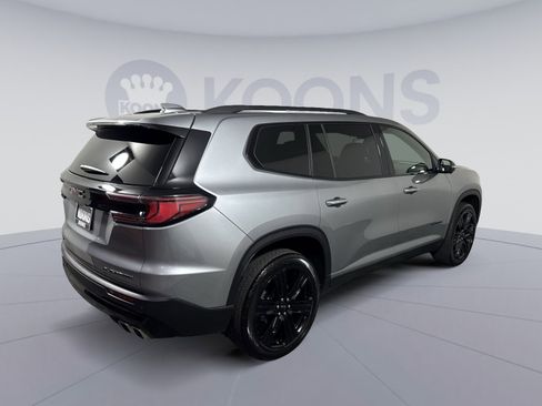 Used 2024 GMC Acadia Elevation w/ Black Edition image 7