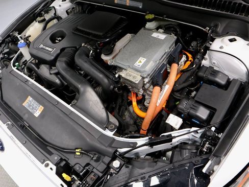 Used 2018 Ford Fusion S image 17