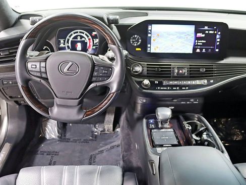 Used 2021 Lexus LS 500 AWD w/ Luxury Package image 14