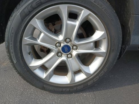 Used 2016 Ford Escape Titanium w/ Equipment Group 301A FWD image 16