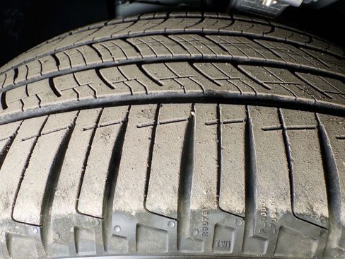 Used 2026 Tesla Model Y Long Range image 32