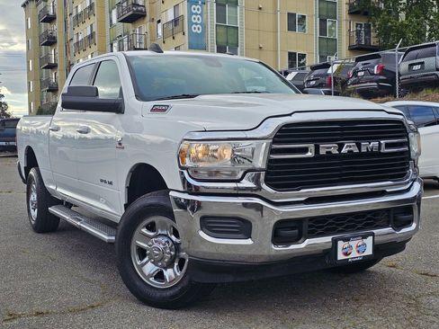 Used 2020 RAM 2500 Big Horn AWD/4WD image 3