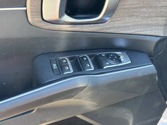 Used 2023 Kia Sorento EX w/ Panoramic Sunroof Package FWD image 9