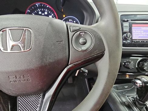 Used 2017 Honda HR-V LX image 22