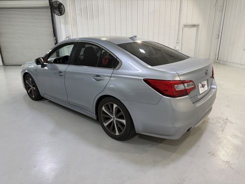 Used 2016 Subaru Legacy 2.5i Limited AWD/4WD image 3