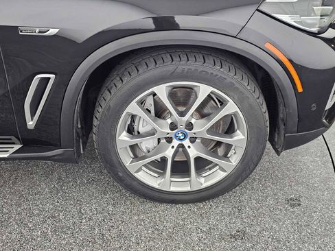Used 2022 BMW X5 xDrive45e w/ Climate Comfort Package image 9