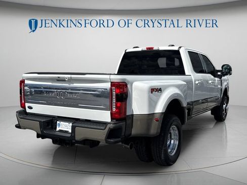 Used 2017 Ford F250 King Ranch w/ King Ranch Ultimate Package AWD/4WD image 3