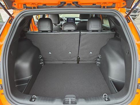New 2026 Jeep Compass Latitude image 13